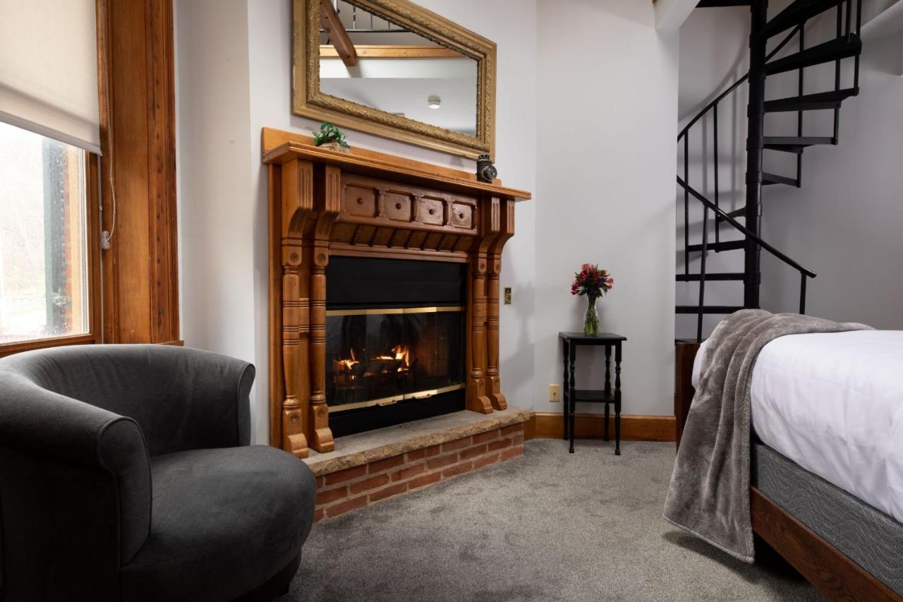 Riverboat Suites Galena Esterno foto