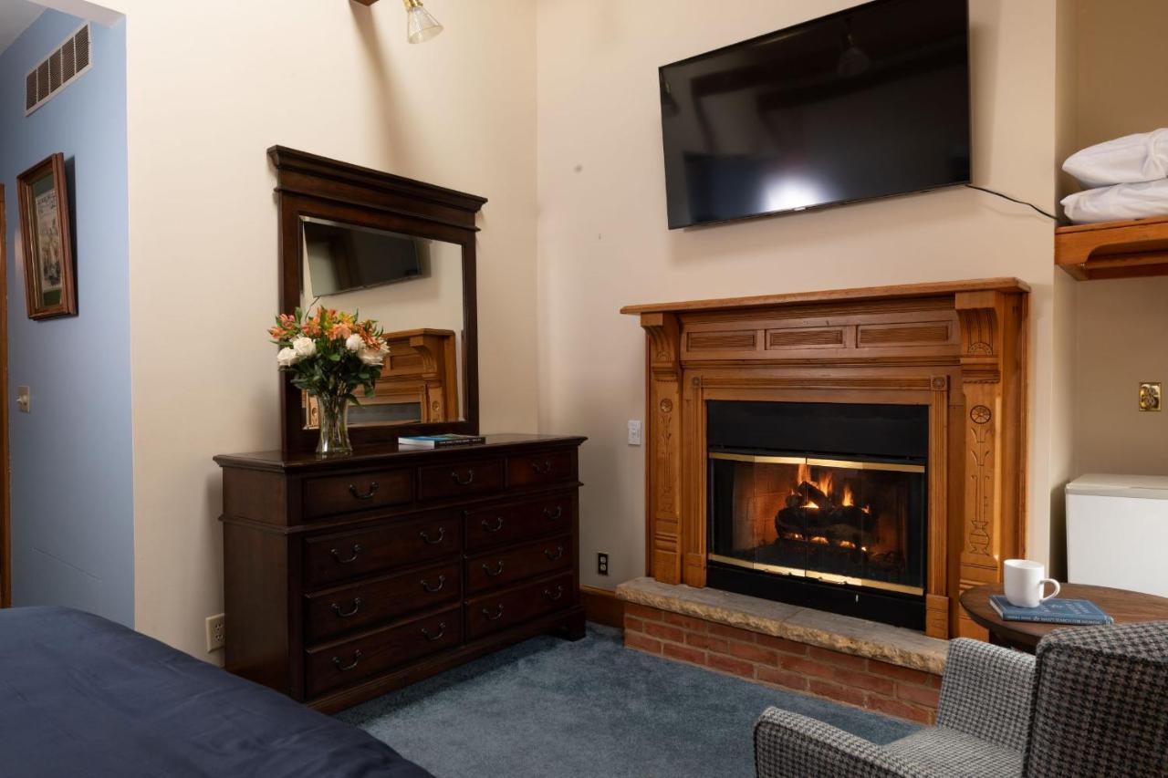 Riverboat Suites Galena Esterno foto